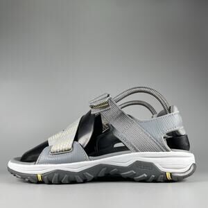 Kuru Current Womens Size 9 Gray Strappy Slip-On Waterproof Sandal Casual Comfort